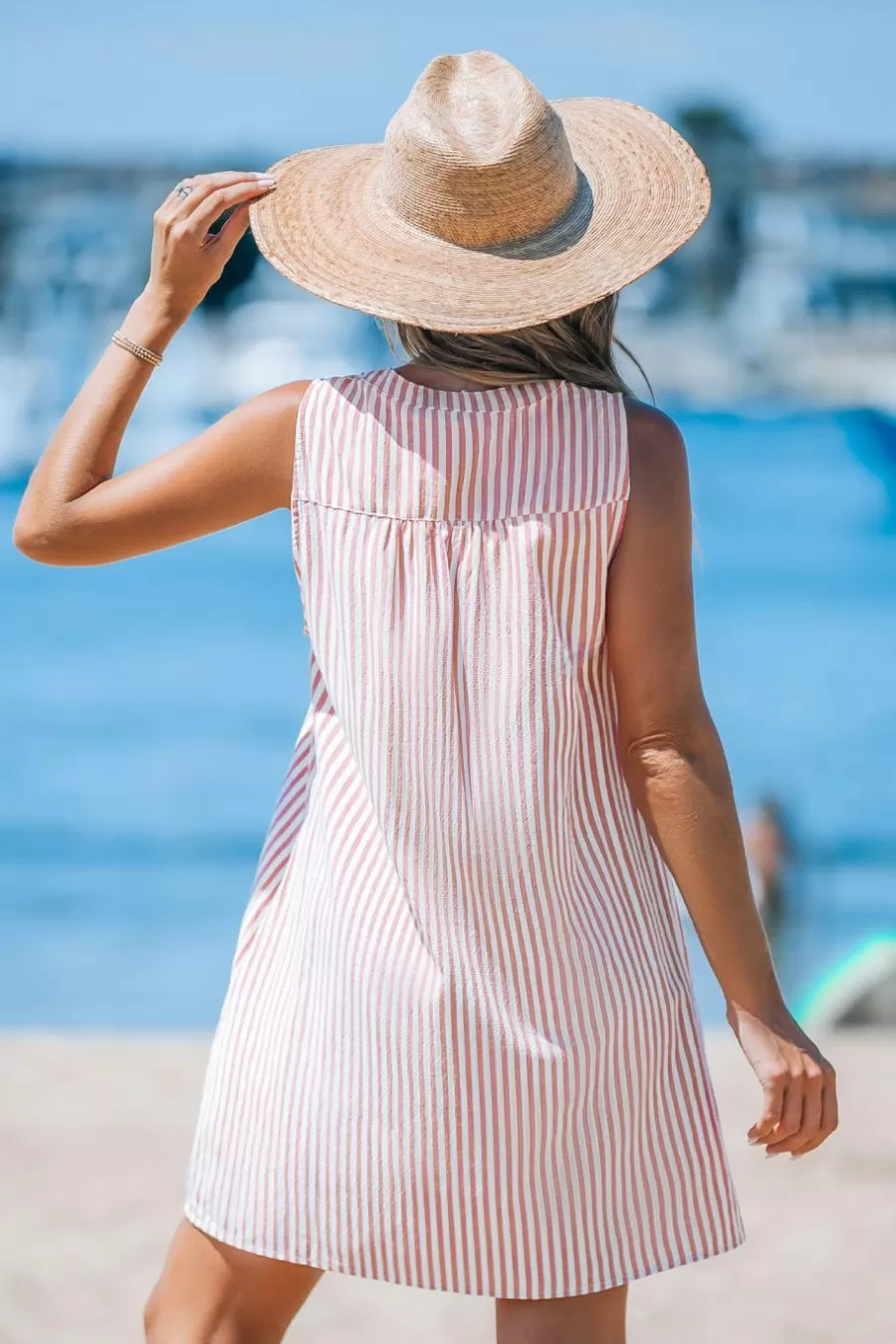 Cupshe Robe De Plage | Robe Courte*Robe Courte Sans Manches à Col En V Et à Rayures Rose