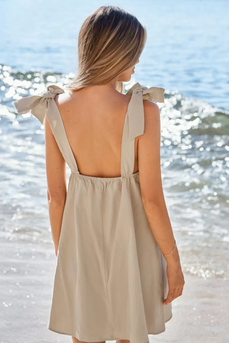 Cupshe Robe De Plage | Robe Courte*Robe Courte Sans Manches à Col Plongeant Nouée Aux épaules Kaki