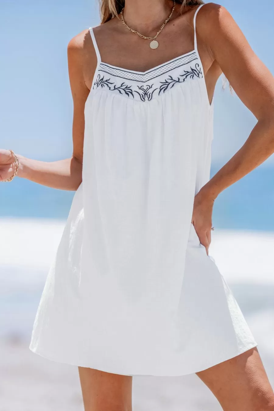 Cupshe Robe De Plage | Robe Courte*Robe Courte Sans Manches En Pur Coton Et Lin Et Broderie he Blanc